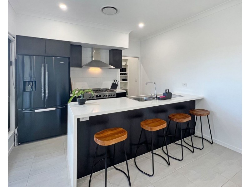 3 Albert Street, Rosewood QLD 4340