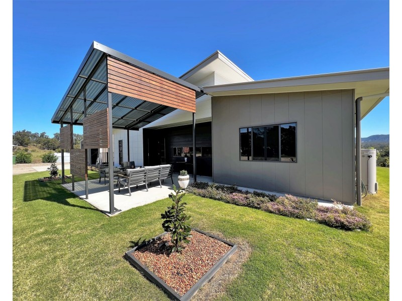 152 Lawson Road, Pie Creek QLD 4570