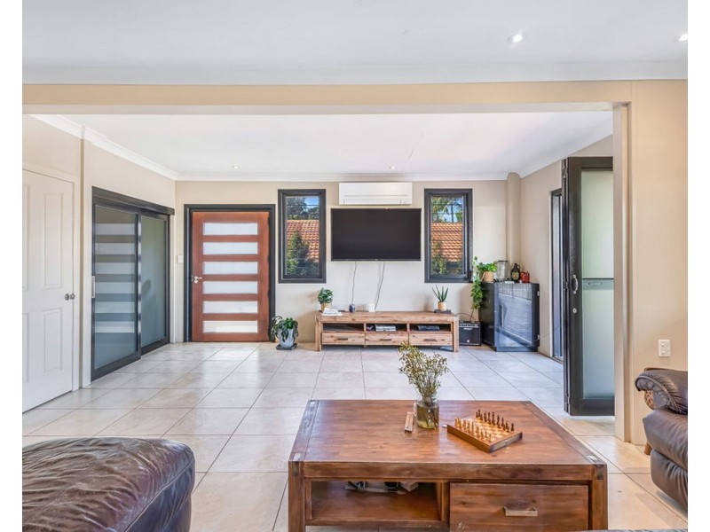24 Poinciana Avenue, Mooloolaba QLD 4557