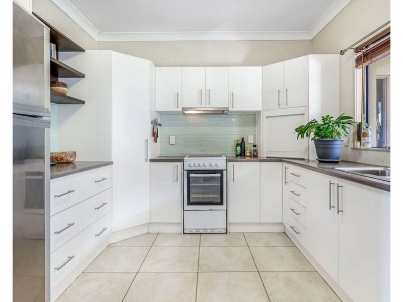 24 Poinciana Avenue, Mooloolaba QLD 4557