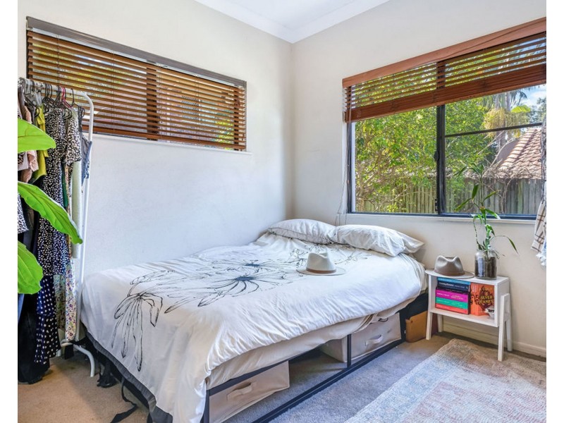 24 Poinciana Avenue, Mooloolaba QLD 4557