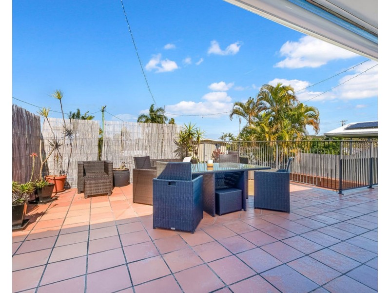 24 Poinciana Avenue, Mooloolaba QLD 4557