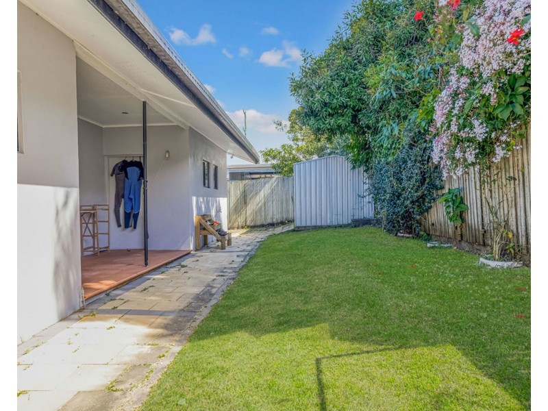 24 Poinciana Avenue, Mooloolaba QLD 4557