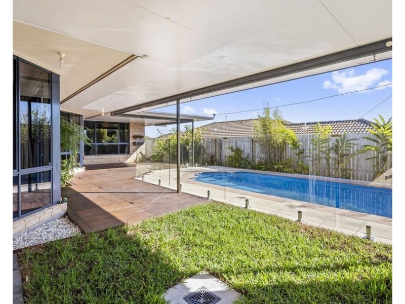 15 Stringybark Drive, Molendinar QLD 4214
