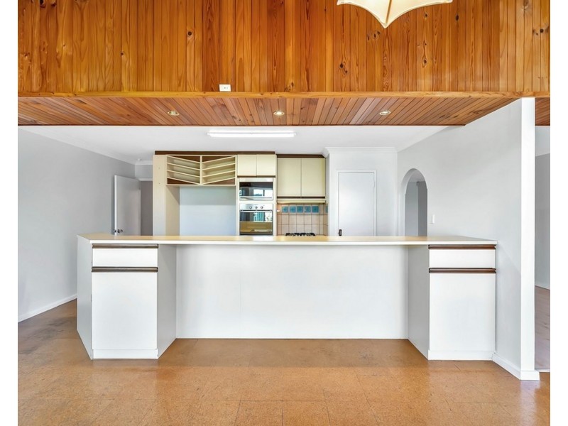 8 Ledger Street, Warnbro WA 6169