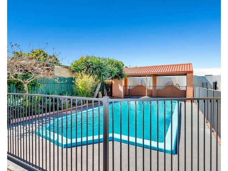 8 Ledger Street, Warnbro WA 6169