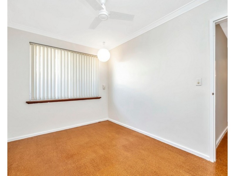 8 Ledger Street, Warnbro WA 6169