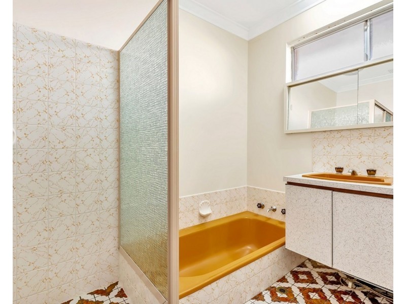 8 Ledger Street, Warnbro WA 6169