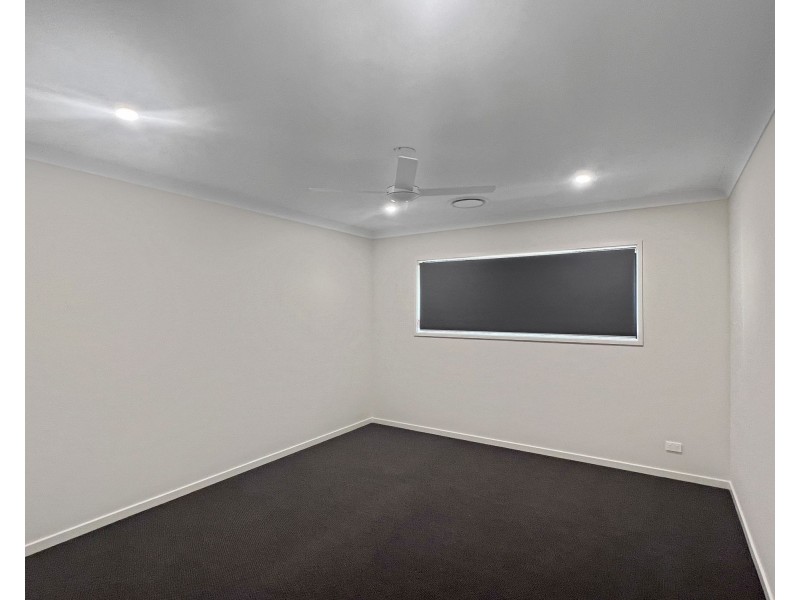 24 Helena Street, Spring Mountain QLD 4124