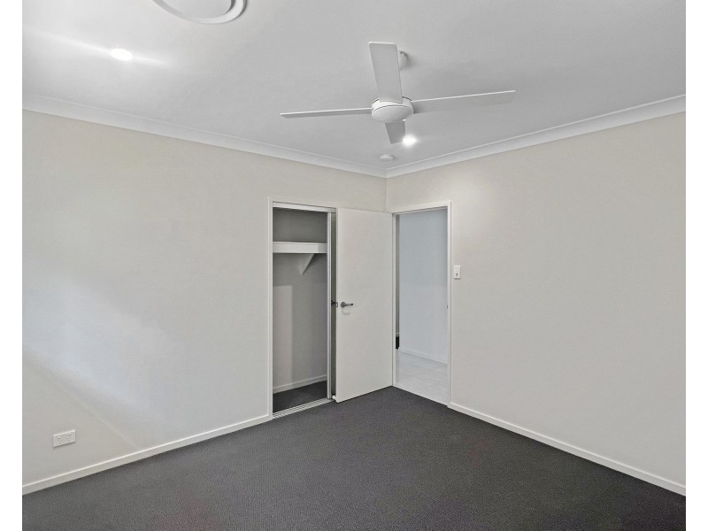 24 Helena Street, Spring Mountain QLD 4124