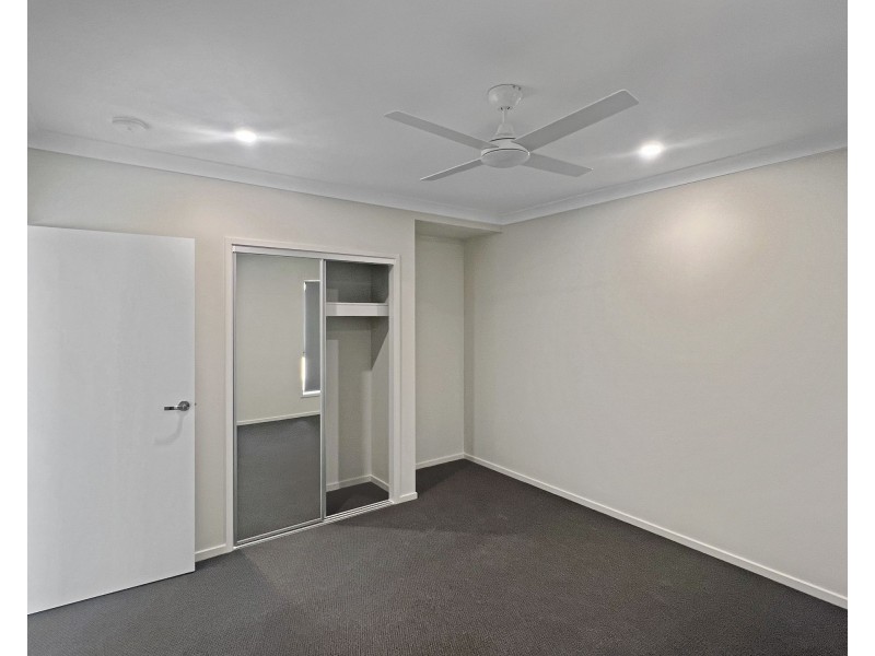 24 Helena Street, Spring Mountain QLD 4124