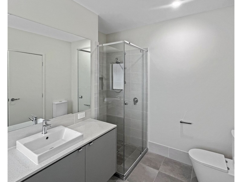 24 Helena Street, Spring Mountain QLD 4124