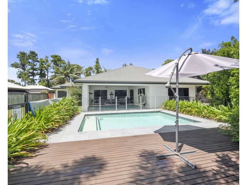 22 Montalbion Avenue, Trinity Park QLD 4879