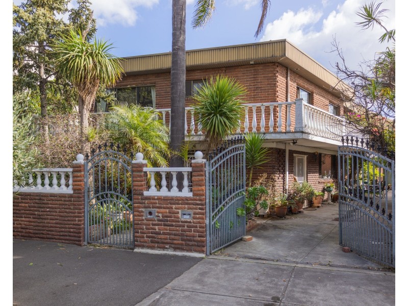 4/211 Esplanade West, Port Melbourne VIC 3207