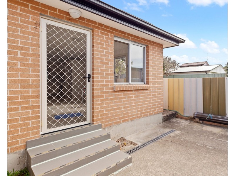 9a Arthur Street, Carlton NSW 2218