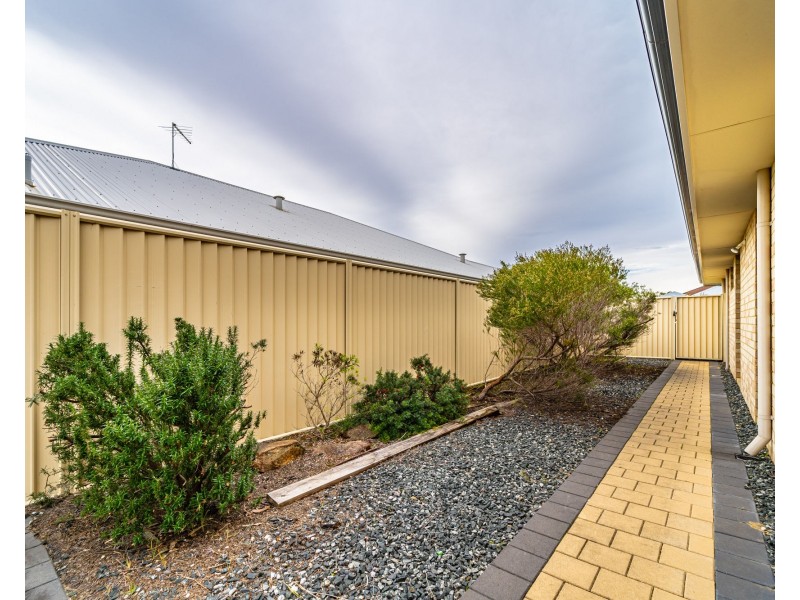 37 Wanderer Parkway, Baldivis WA 6171