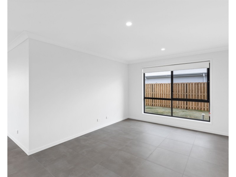 13 Swallowtail Street, Rosewood QLD 4340