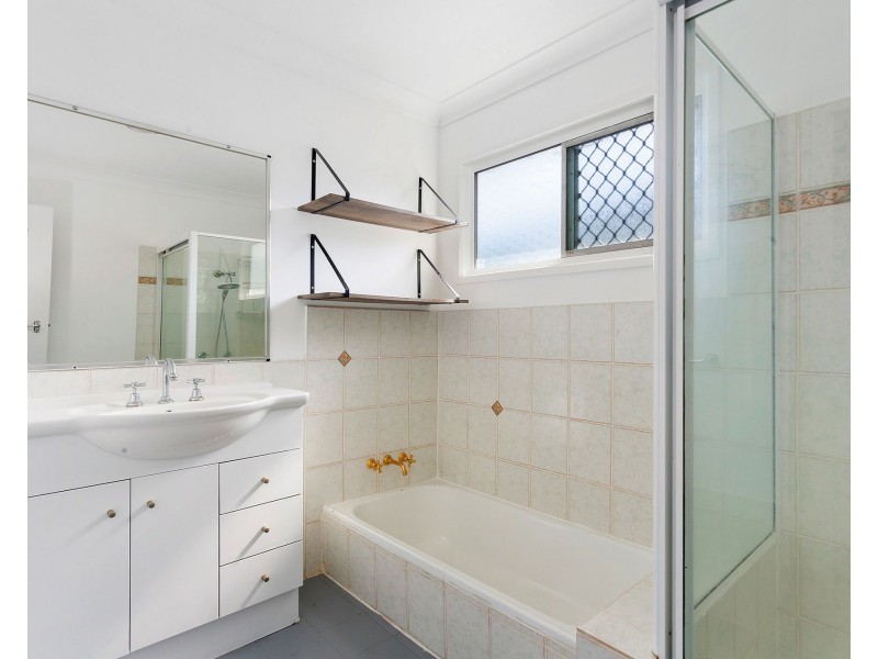 20 Hakea Street, Everton Hills QLD 4053