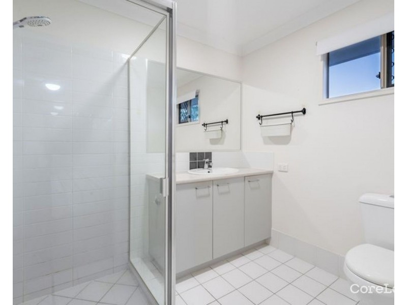 33 Goldcrest Drive, Upper Coomera QLD 4209
