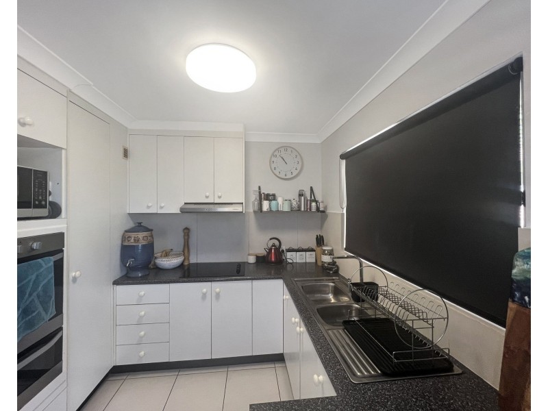 32 Dellvene Cres, Rosewood QLD 4340