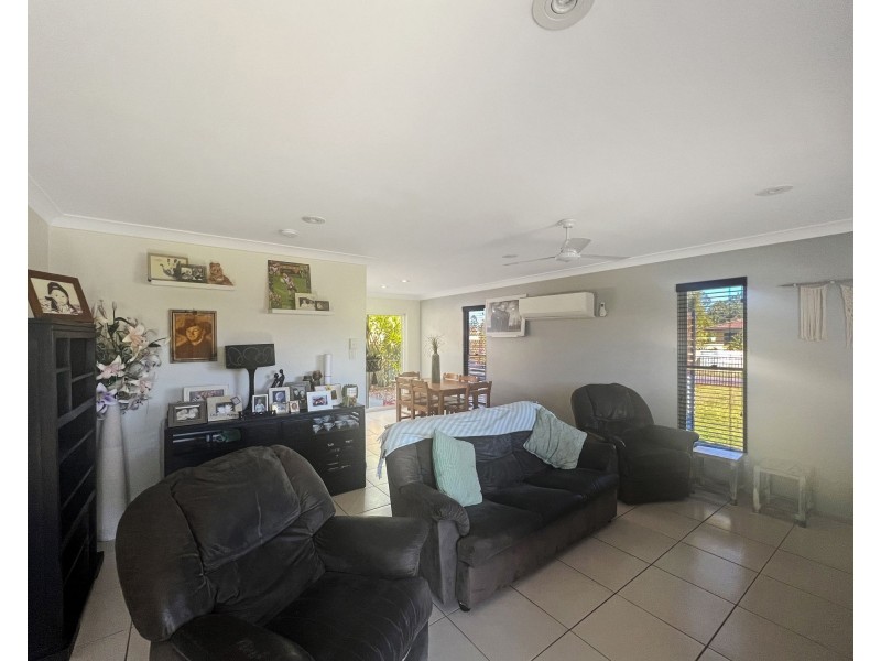 32 Dellvene Cres, Rosewood QLD 4340
