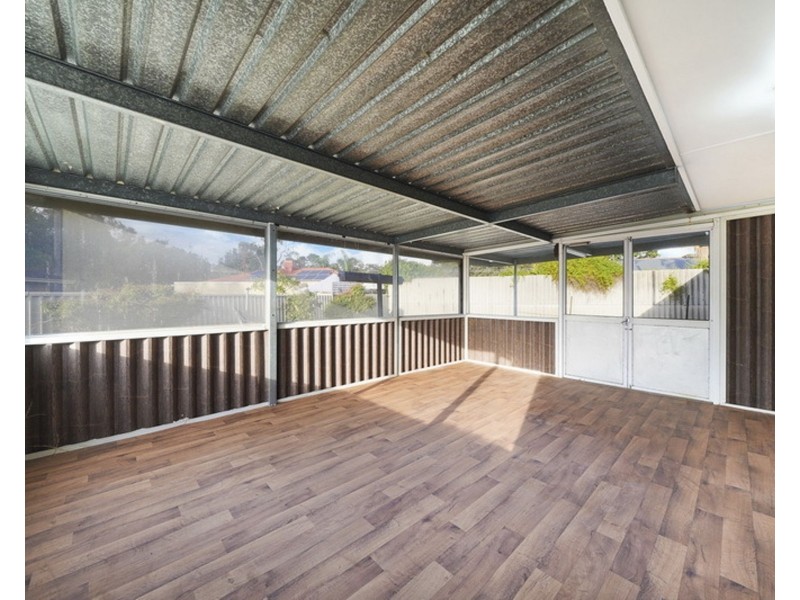 16 Yulan Court, Huntingdale WA 6110