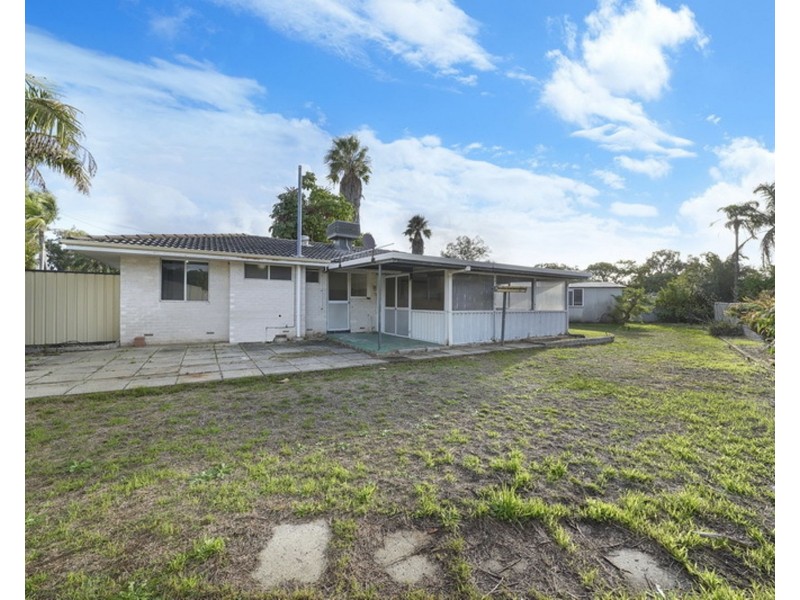 16 Yulan Court, Huntingdale WA 6110