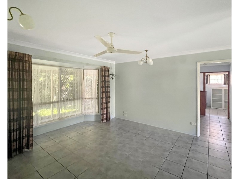 25 Dellvene Cres, Rosewood QLD 4340