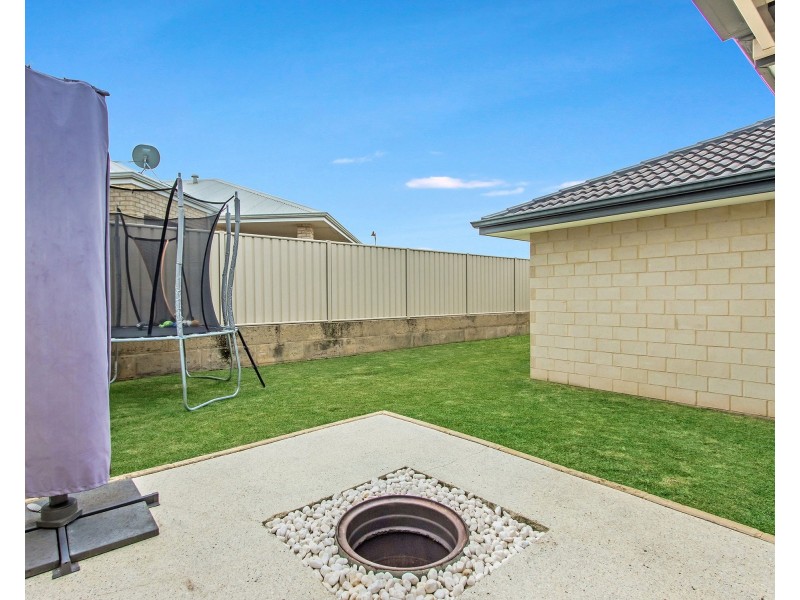 183 Pebble Beach Blvd, Meadow Springs WA 6210