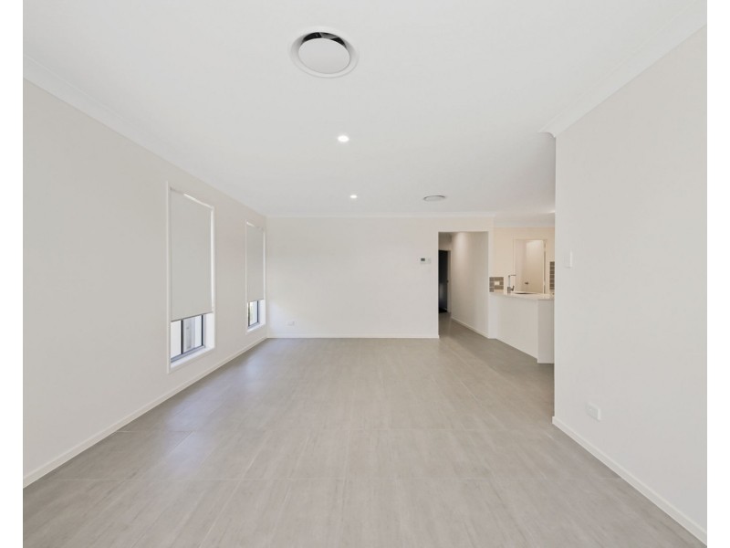 9 Hibbard Court, Collingwood Park QLD 4301
