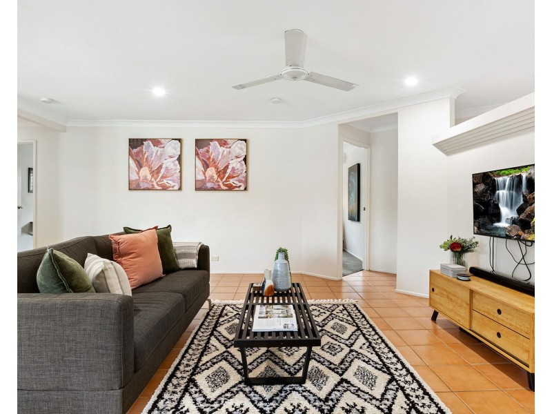 96 Lancewood Drive, Albany Creek QLD 4035