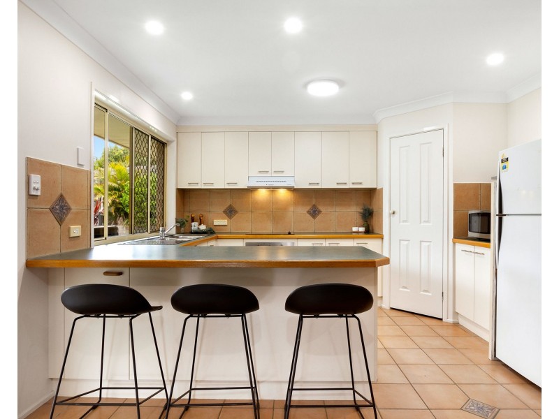 96 Lancewood Drive, Albany Creek QLD 4035