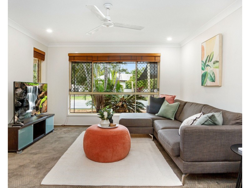 96 Lancewood Drive, Albany Creek QLD 4035