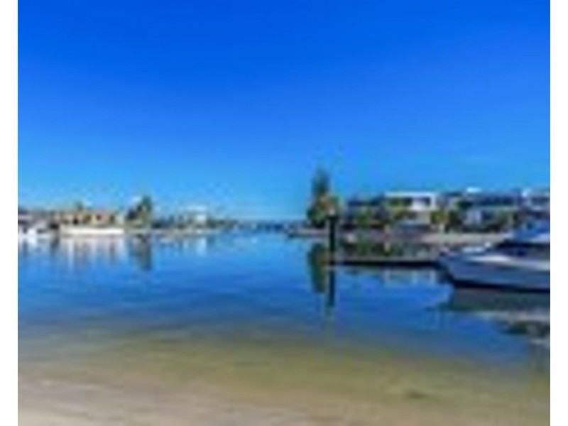 51/20 Commodore Drive, Paradise Waters QLD 4217