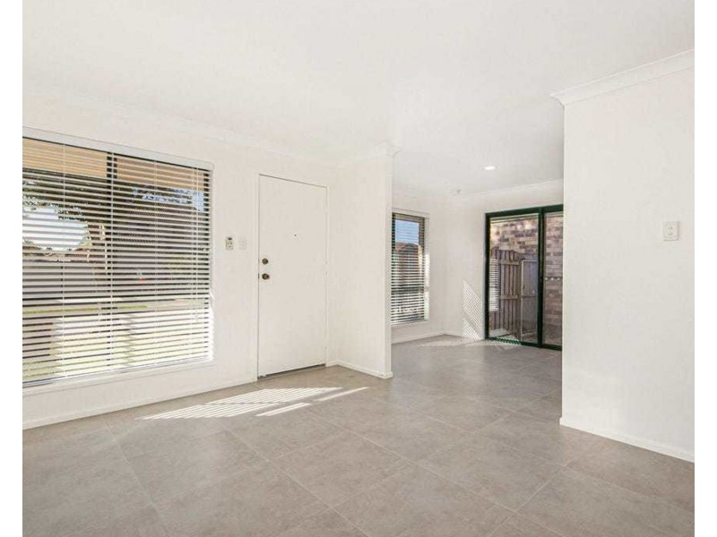 16 Leonardo Circuit, Coombabah QLD 4216