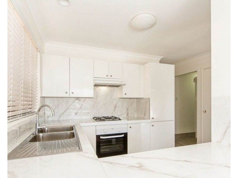 16 Leonardo Circuit, Coombabah QLD 4216