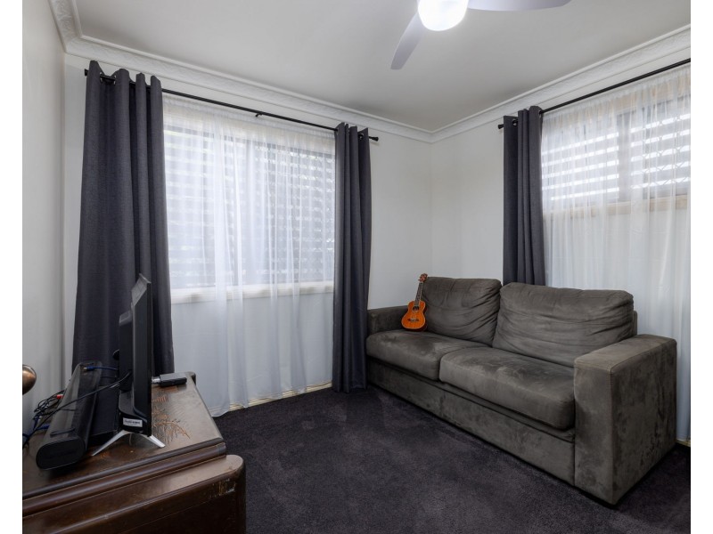 13 Bryant Street, Beachmere QLD 4510