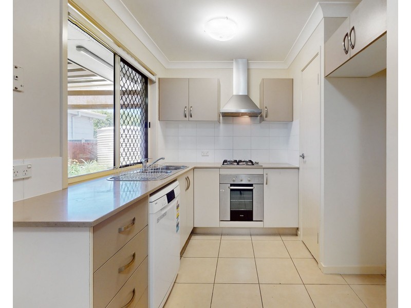 1/9 Progress Avenue, Beachmere QLD 4510