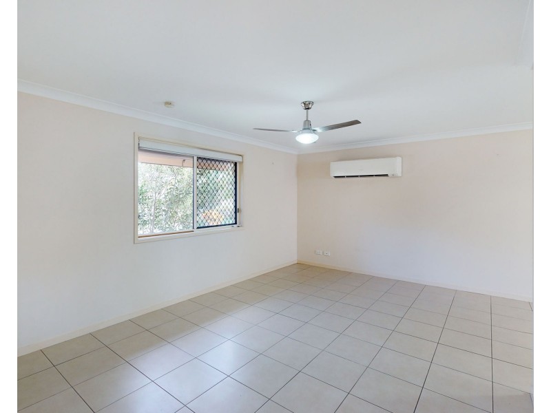 1/9 Progress Avenue, Beachmere QLD 4510