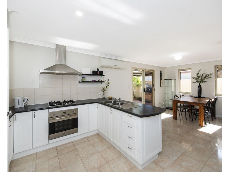 19/51 Braemore Street, Seville Grove WA 6112