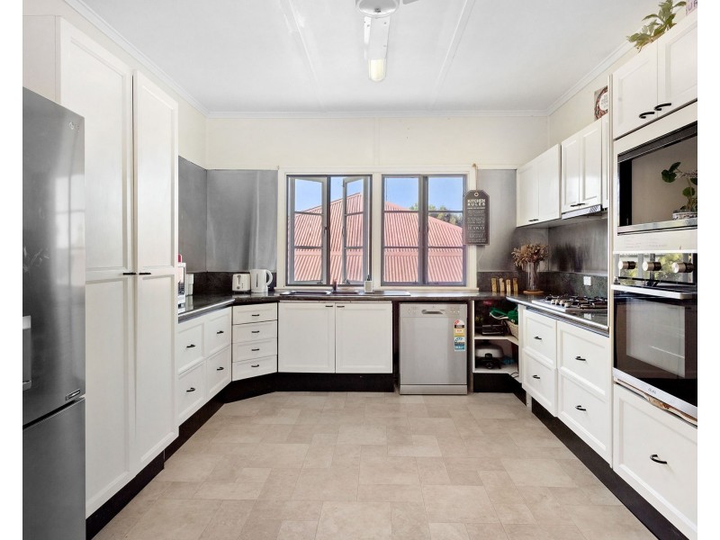 86 Woking Street, Keperra QLD 4054