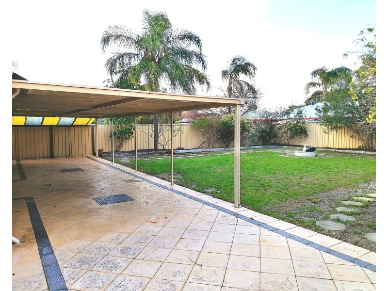 16 Bronzewing Street, Huntingdale WA 6110