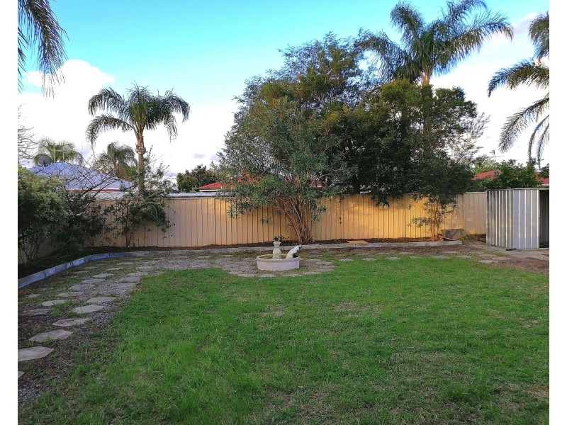 16 Bronzewing Street, Huntingdale WA 6110