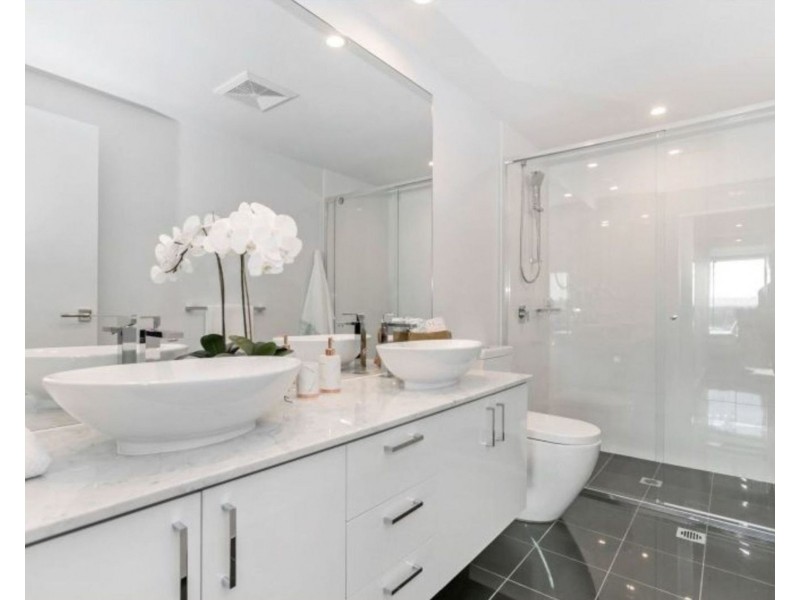 2709/5 Harbourside Court,, Biggera Waters QLD 4216