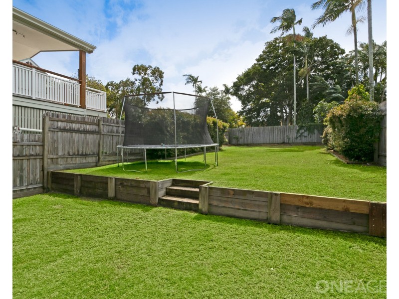 12 Brennan Street, Scarborough QLD 4020