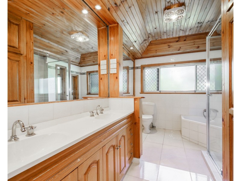 27 Ledbury Street, Aspley QLD 4034