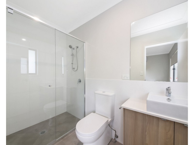 38 Oak Street, Pimpama QLD 4209