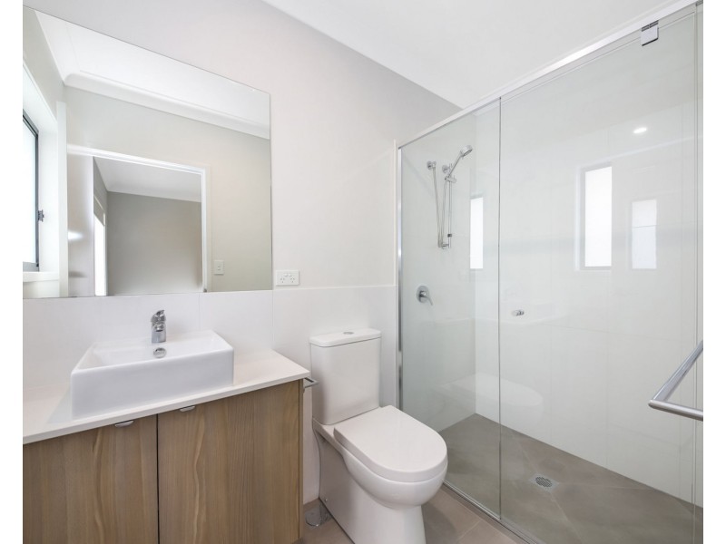 38 Oak Street, Pimpama QLD 4209