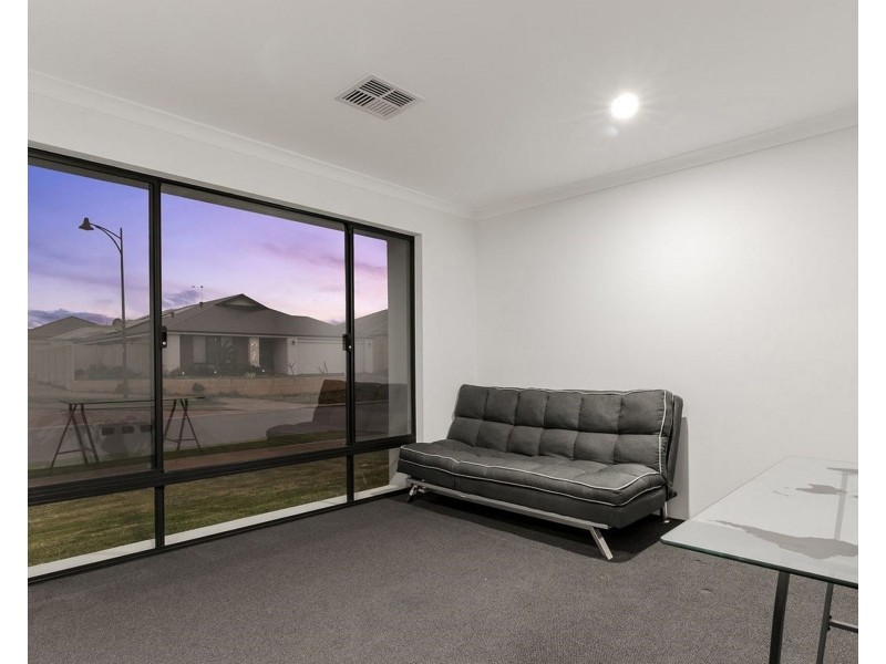 44 Lavinia Crescent, Secret Harbour WA 6173