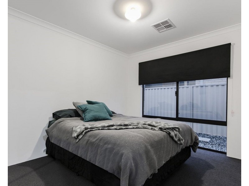 44 Lavinia Crescent, Secret Harbour WA 6173